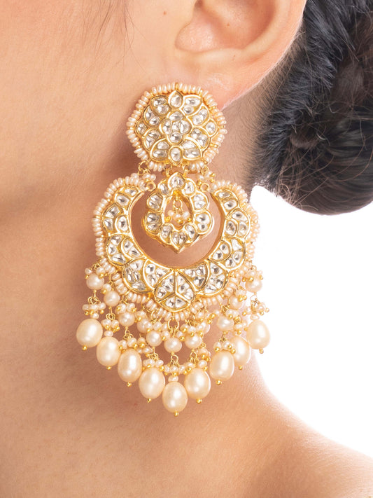 Amna  Polki Chandbali